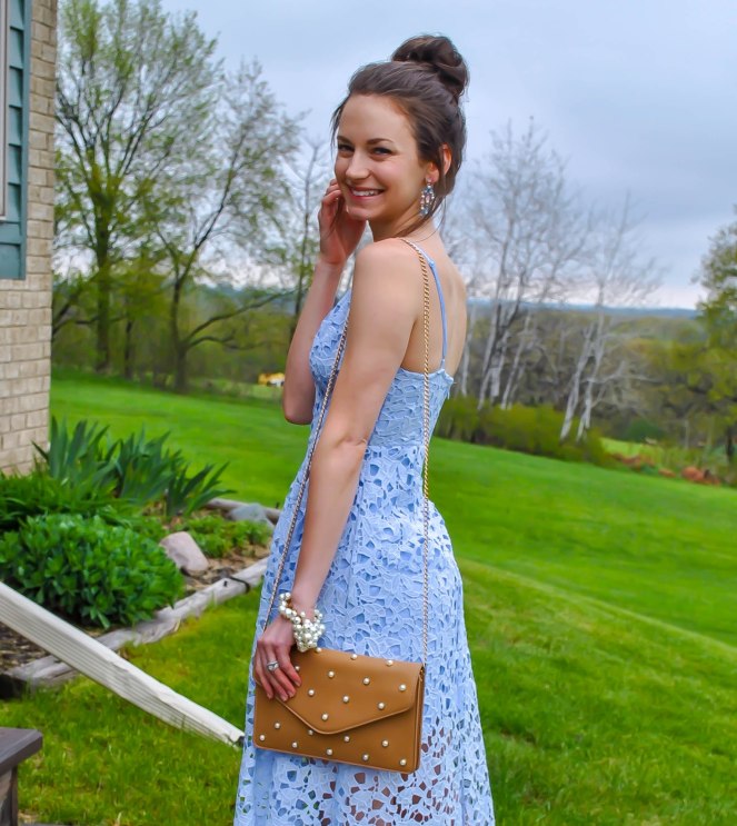 ASTR The Label Lace Midi Dress Petite Review//Wedding Guest Attire Roundup