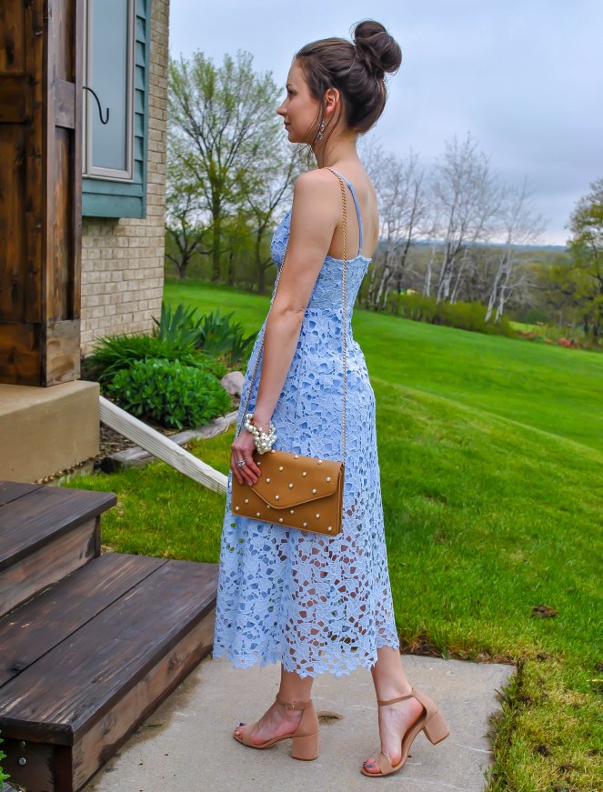 ASTR The Label Lace Midi Dress Petite Review//Wedding Guest Attire Roundup
