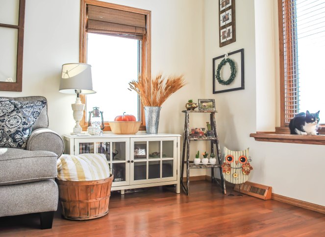 Autumn Decorating Around the House