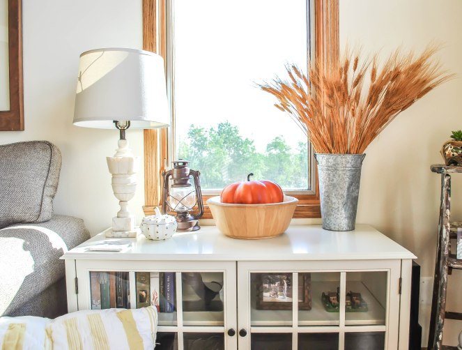 Autumn Decorating Around the House