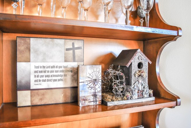 Autumn Decorating Around the House